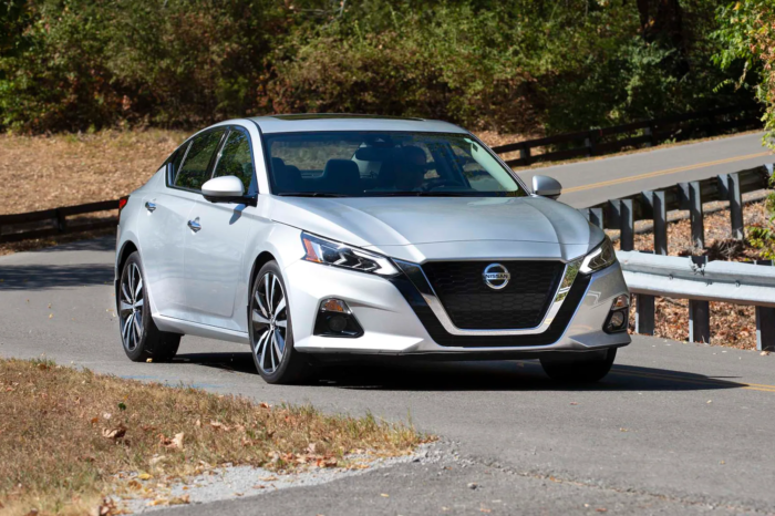 Nissan Altima 2021